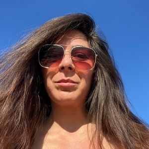 Meet your Posher, Helena